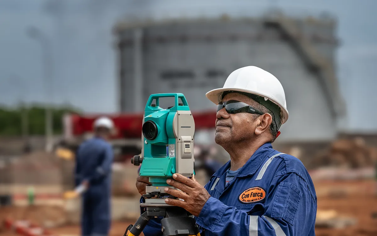 Topografía y replanteo: el error que se paga al final de la obra